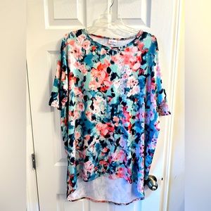 Lularoe classic T